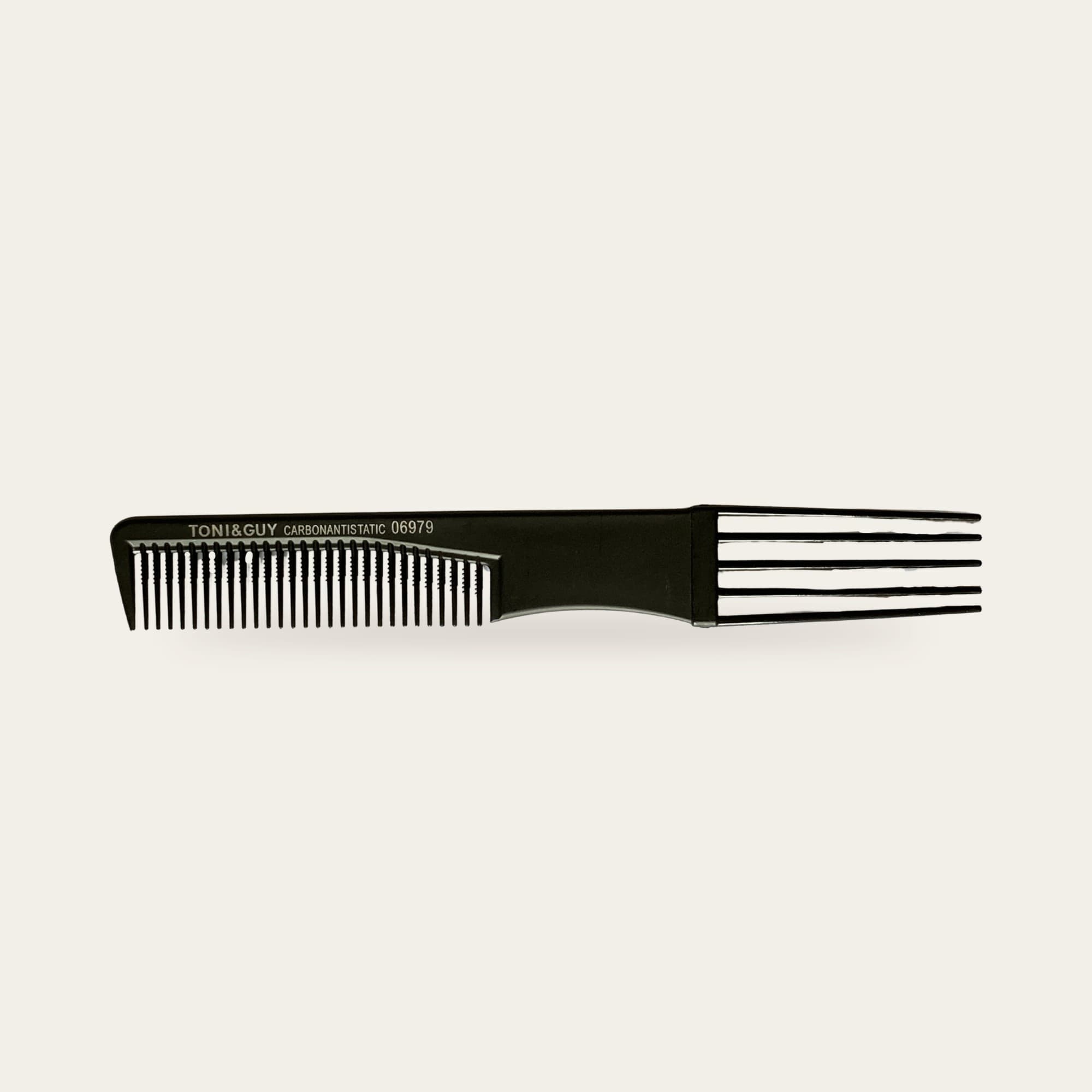 TONI&GUY PEIGNE à FOURCHE CARBON ANTISTATIC 06979